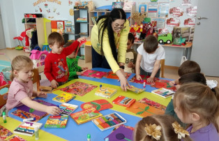 «Использование нетрадиционных методов апплиции в старшей группе» «Использование нетрадиционных методов апплиции в старшей группе».